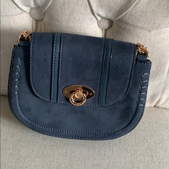 BRAND NEW Crossbody Bag with Rose Gold! - Picture 2 of 4